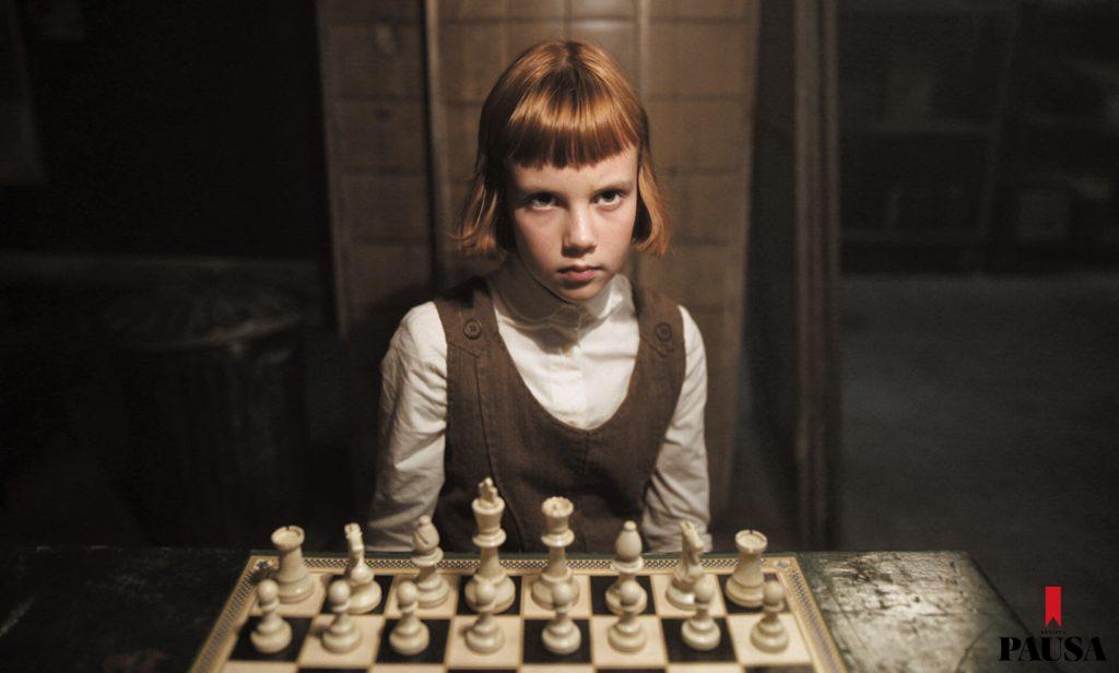 The Queen's Gambit: qué es el Gambito de Dama, la jugada de ajedrez que da nombre a la serie de Netflix